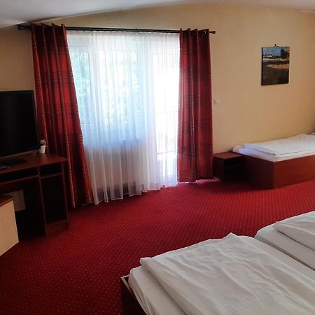 Pensiune Safrane Băile Herculane Exterior foto